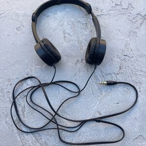 Black plug in headphones